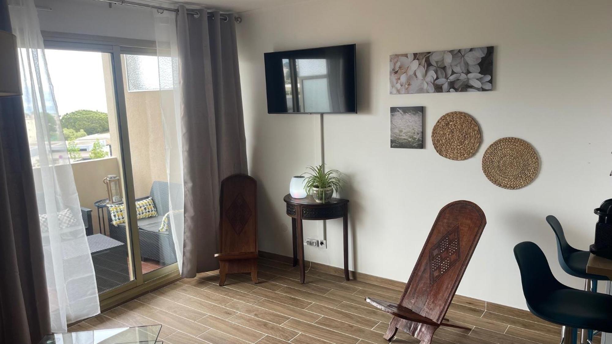 Joli Studio Vue Mer, Piscine, Tennis, Parking Antibes Ngoại thất bức ảnh